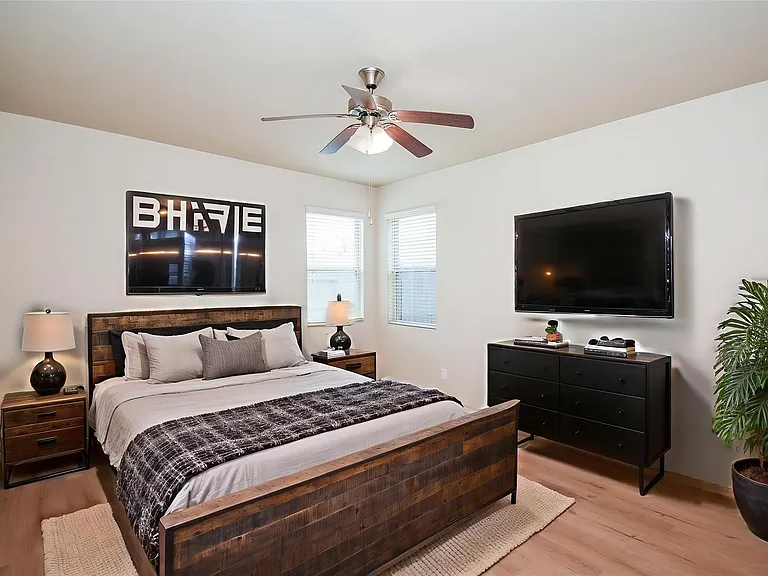 2106 Harmon Crest Ct — Photo 19