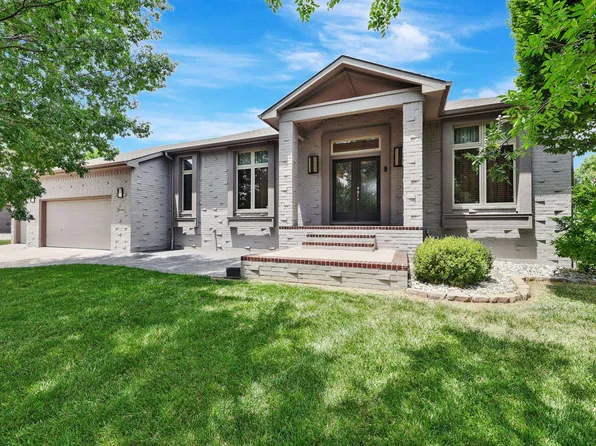 12025 E Tipperary Ct, Wichita, KS 67206