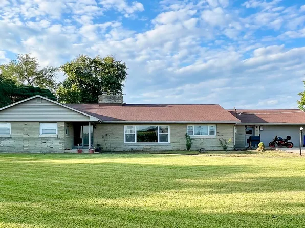 217 Flakes Ford Rd SE, Washington Ch, OH 43160