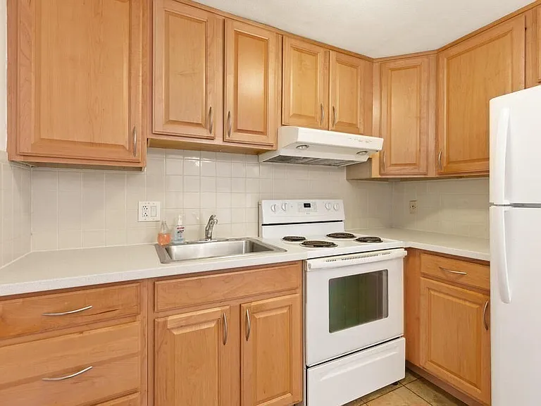 59 Bynner St #2 — Photo 6