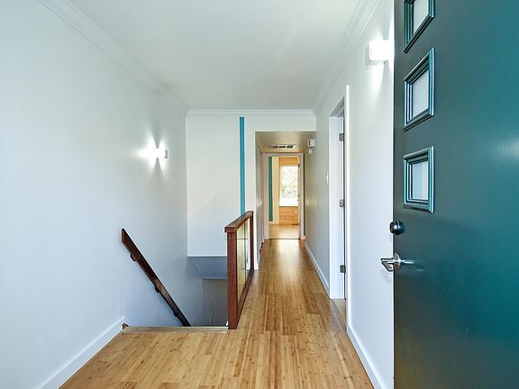 3rd image of 3 Dudley Ct