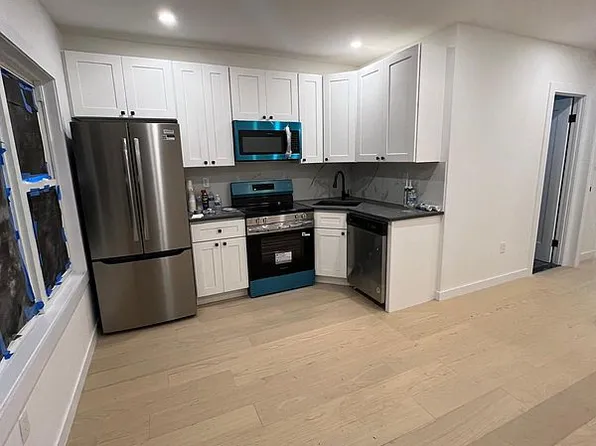 93-07 69th Ave #N, Forest Hills, NY 11375