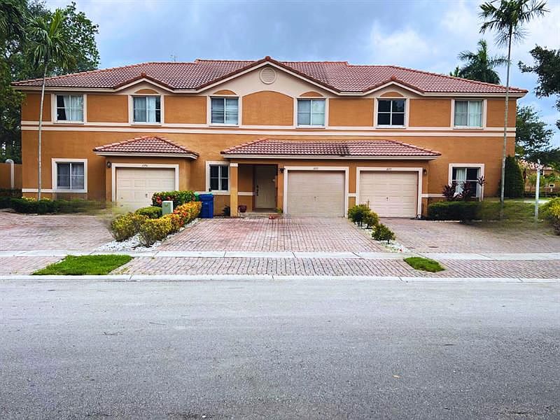 1st image of 2271 NW 99th Way