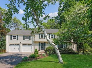 20 Robin Rd, Glastonbury, CT 06033