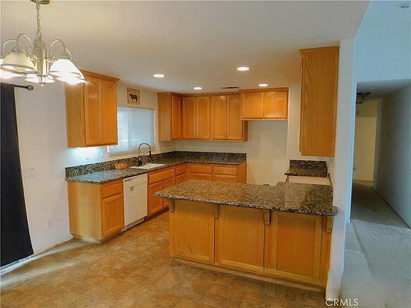 4th image of 51967 Esperanza Ave
