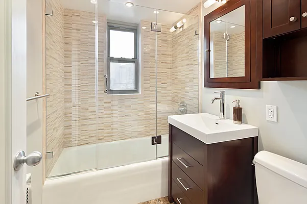 Sold by Town Residential | media 29