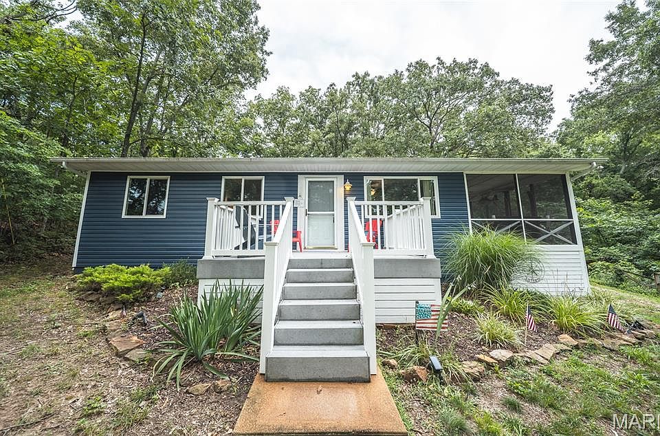 1st image of 2214 Lakeshore Dr