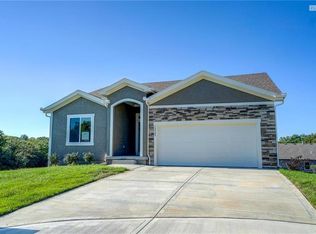 12505 Black Oak Cir, Peculiar, MO 64078