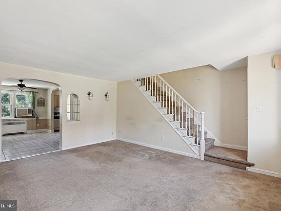 5th image of 2358 Highland Ave