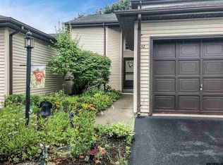 32 Dorlon Dr, Queensbury, NY 12804