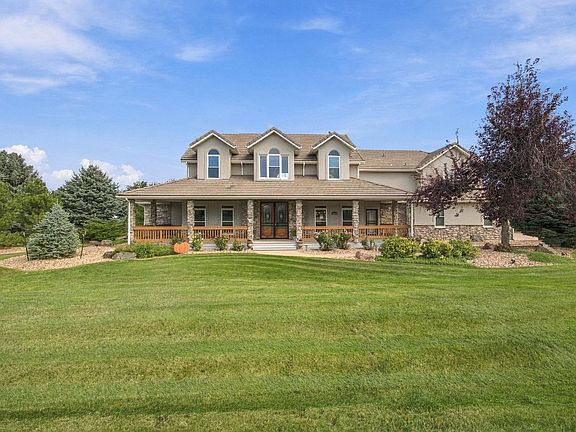2nd image of 9078 Fieldcrest Ln