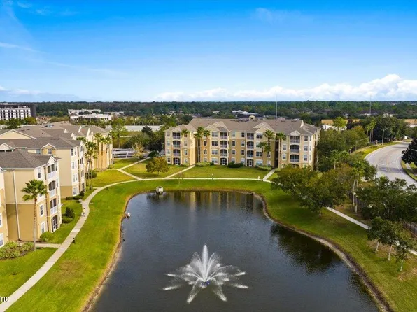 7801 POINT MEADOWS Drive #8404, Jacksonville, FL 32256