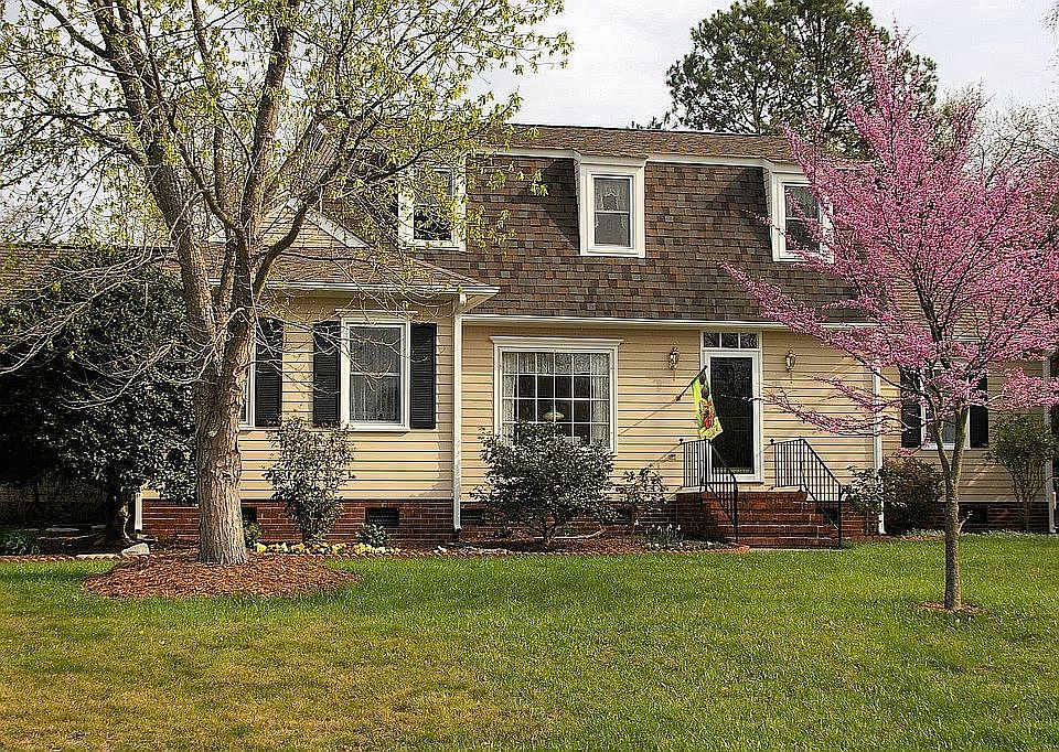 1st image of 2101 Lynbridge Dr