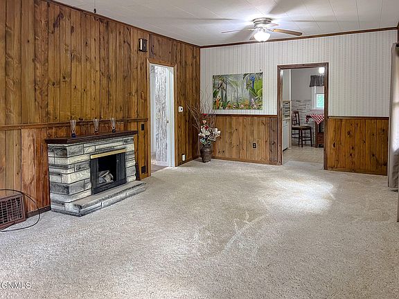3rd image of 708 5th Ave NW