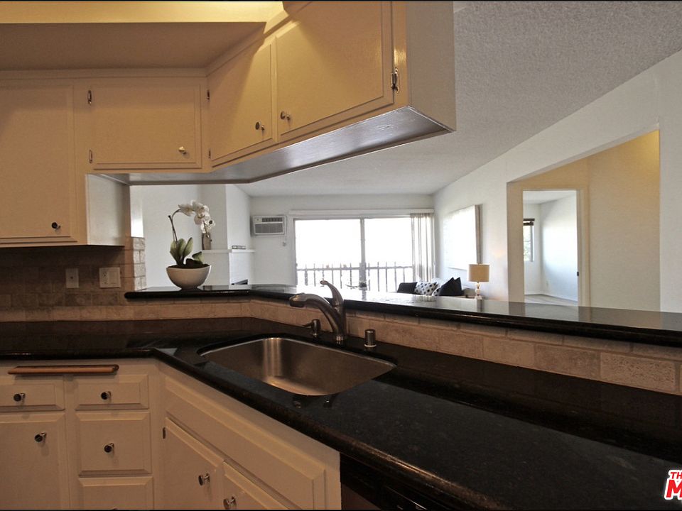 1st image of 3335 Military Ave APT I