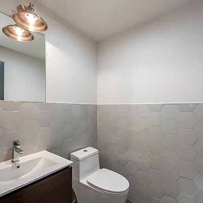 Rented by Nooklyn NYC LLC | media 106