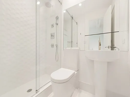 Rented by Sotheby's International Realty | media 35