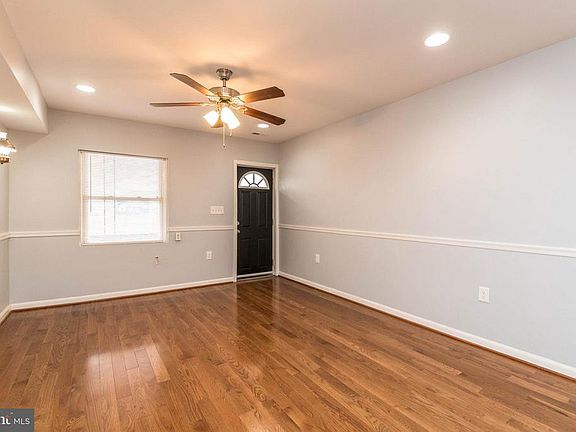 5th image of 417 N Ellwood Ave