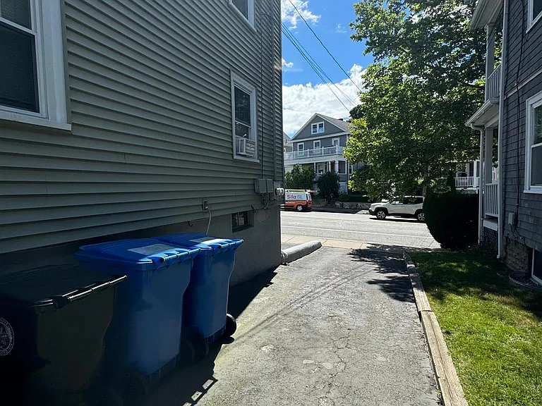 15 Grove St #2 — Photo 13