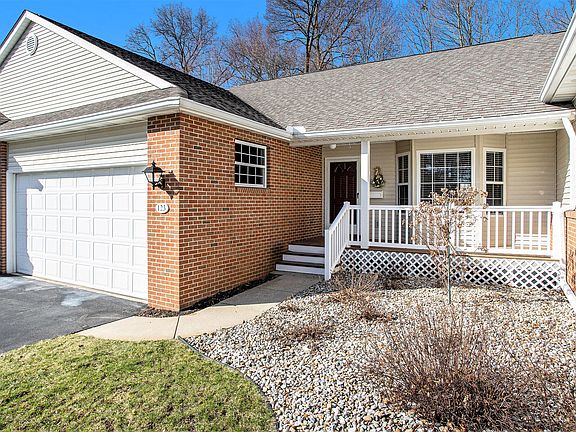2nd image of 123 Chauncey Ct