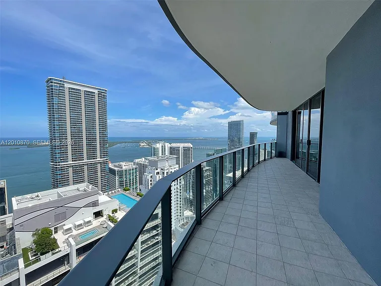 1000 Brickell Plz #5908 — Photo 14