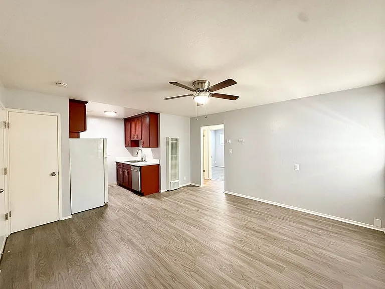 475 Alcatraz Ave — Photo 6