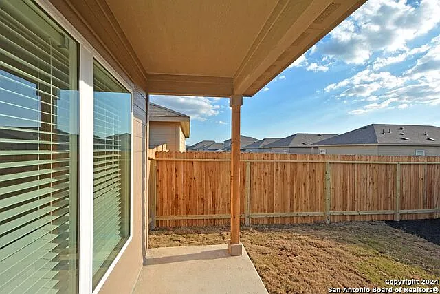 1136 Whitneyway Ln — Photo 24