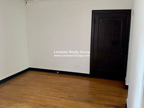 2nd image of 2561 W Montrose Ave APT 1E