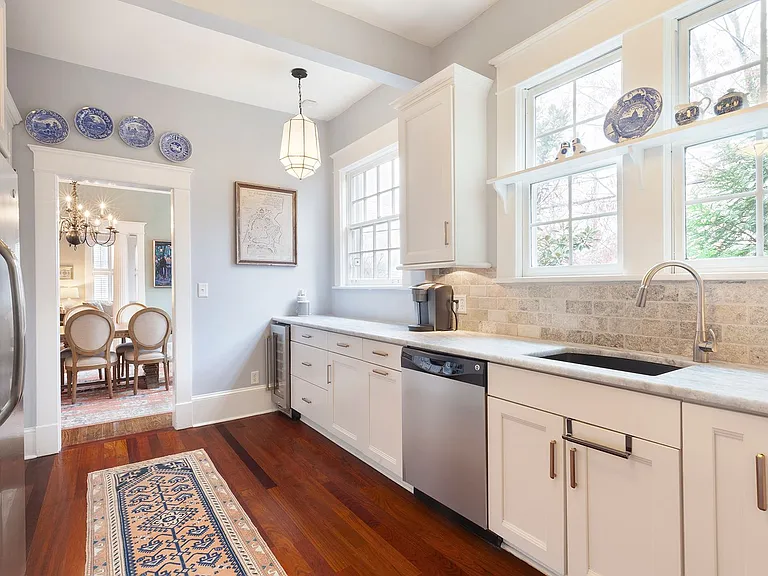 1179 Monroe Dr NE — Photo 14