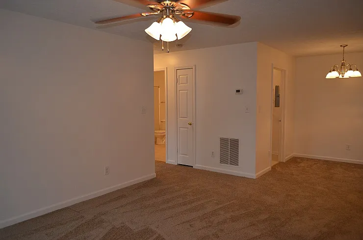 The Glen Apartments — Photo 65