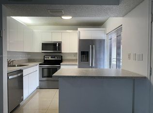 20105 NE 3rd Ct APT 6, Miami, FL 33179