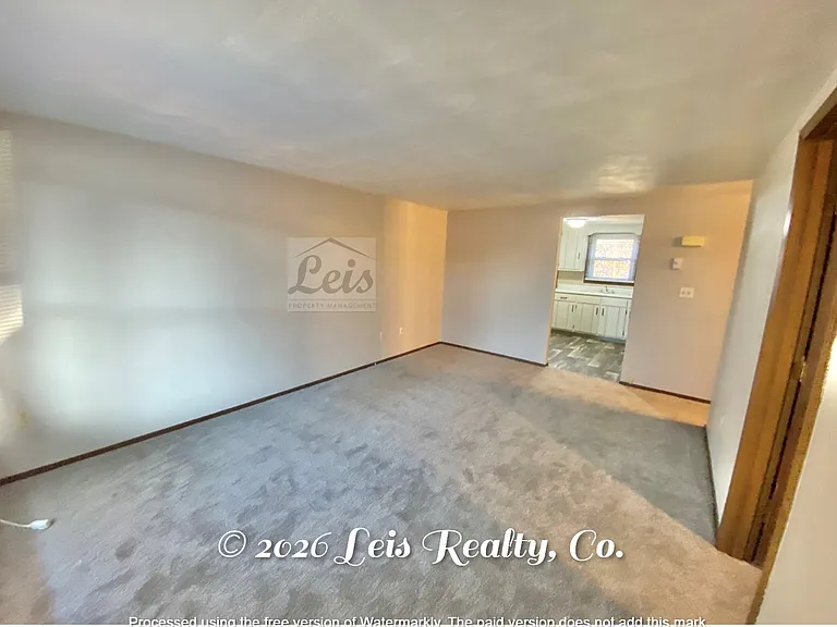 212 N Main St #3B — Photo 2