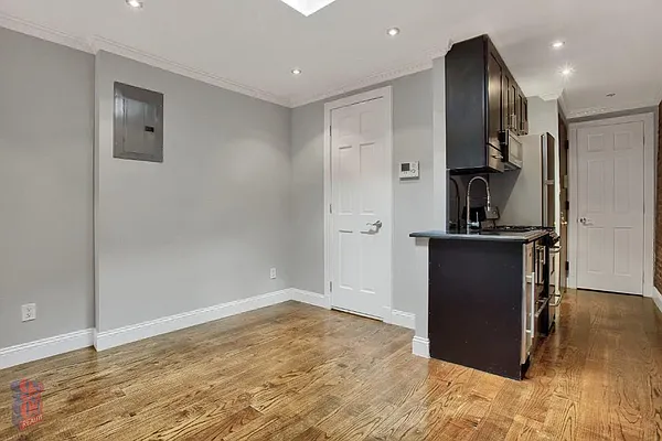 Rented by Centennial Properties NY | media 8