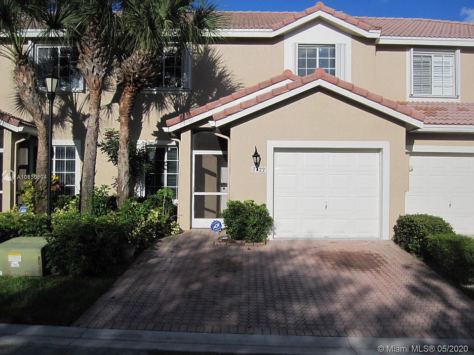 1st image of 7422 NW 61st Ter