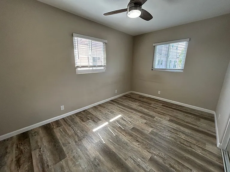 1149-1155 Felspar Street — Photo 28