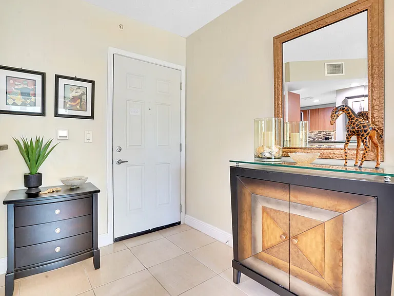 610 Clematis St #401 — Photo 2