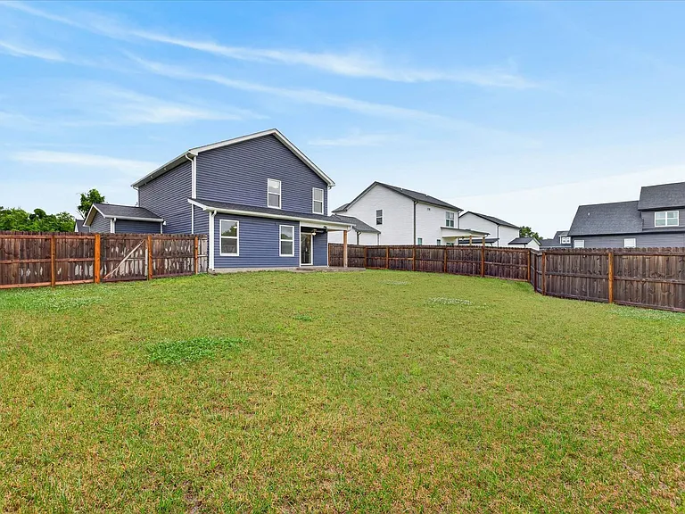 513 Herman Dr — Photo 37