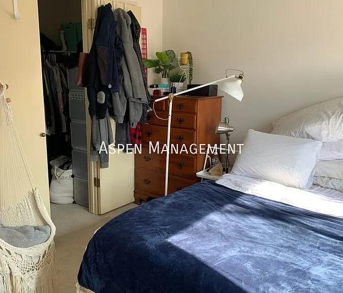 1811 22nd St #6 — Photo 8