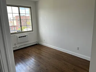 Rented by Celine Moradof-Nazarian, LREB