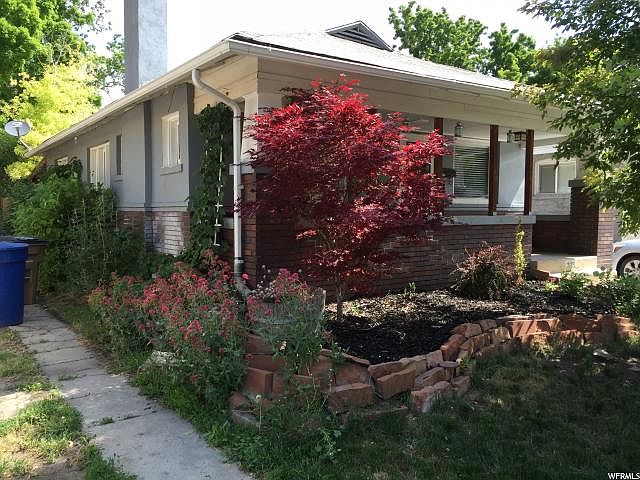 1st image of 325 E Ramona Ave