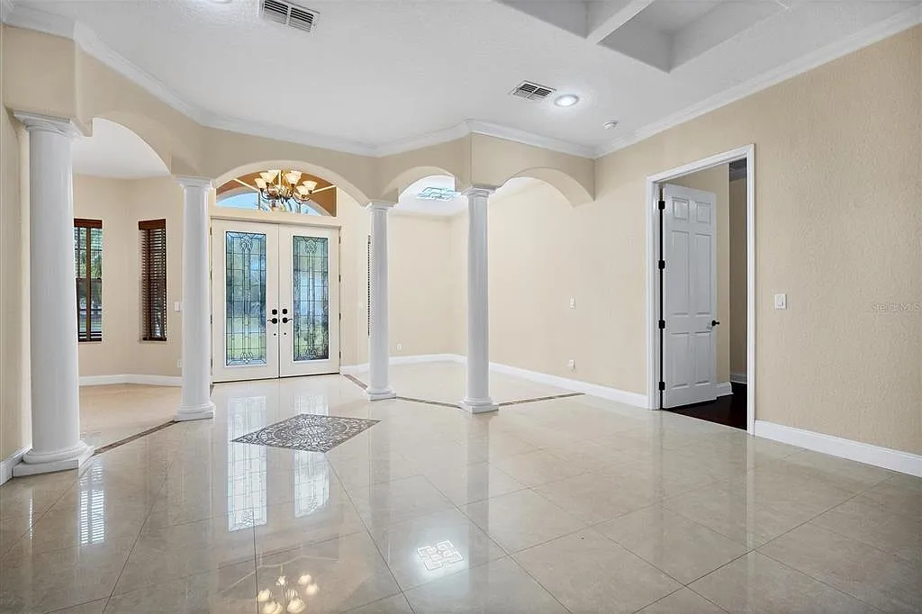 4 bed, 3.5 bath, 3521 sqft, $4,800 — Photo 4