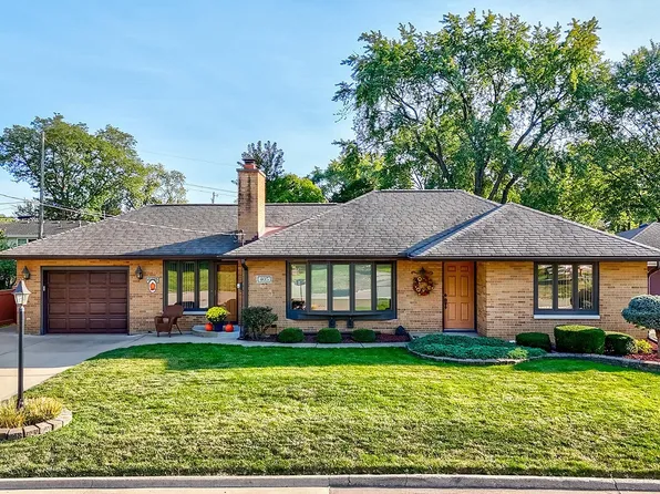 405 Hillside Ave, Ottawa, IL 61350