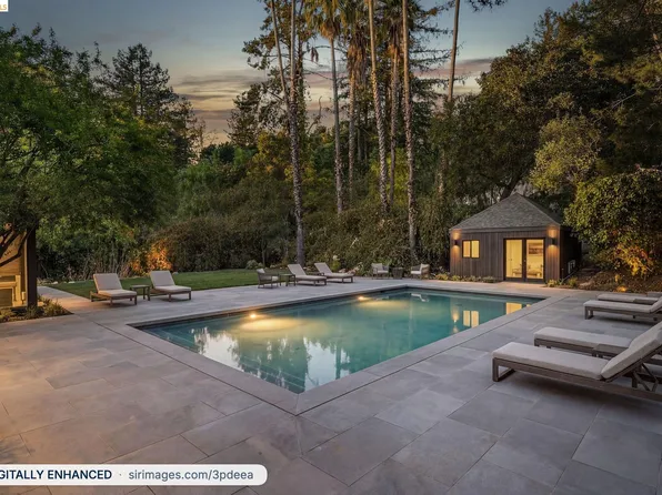 5645 Bacon Rd, Oakland, CA 94619