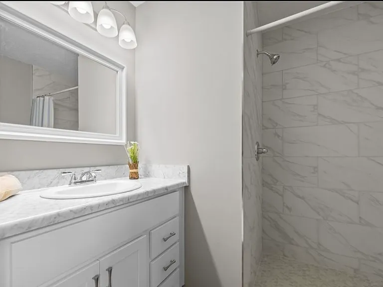 615 Wallingford Ct — Photo 23