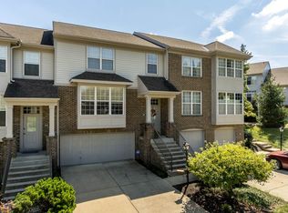 1661 Castle Hill Ln, Fort Wright, KY 41011