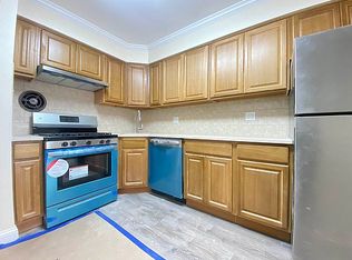 23-32 31st Rd #3, Astoria, NY 11106