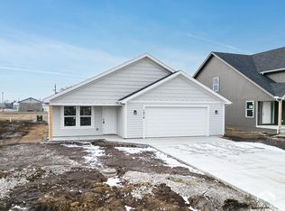 1014 2nd St, Perry, KS 66073