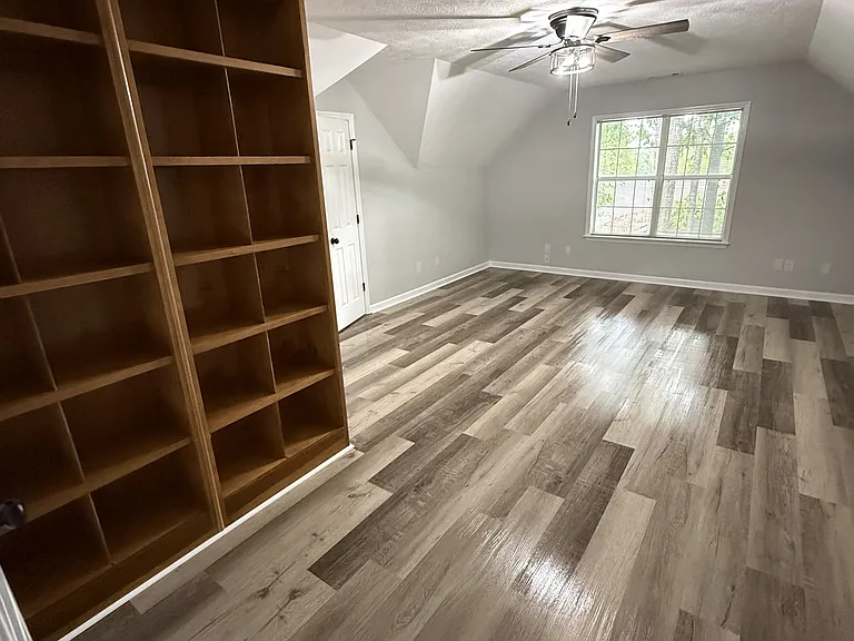 116 Sandstone Blvd — Photo 9