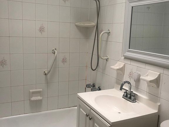 5th image of 144-29 72nd Ave Floor 2