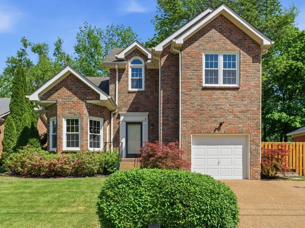 1025 Saint Andrews Pl, Nashville, TN 37204